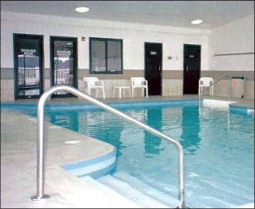 Comfort Inn River'S Edge Huron Exterior foto