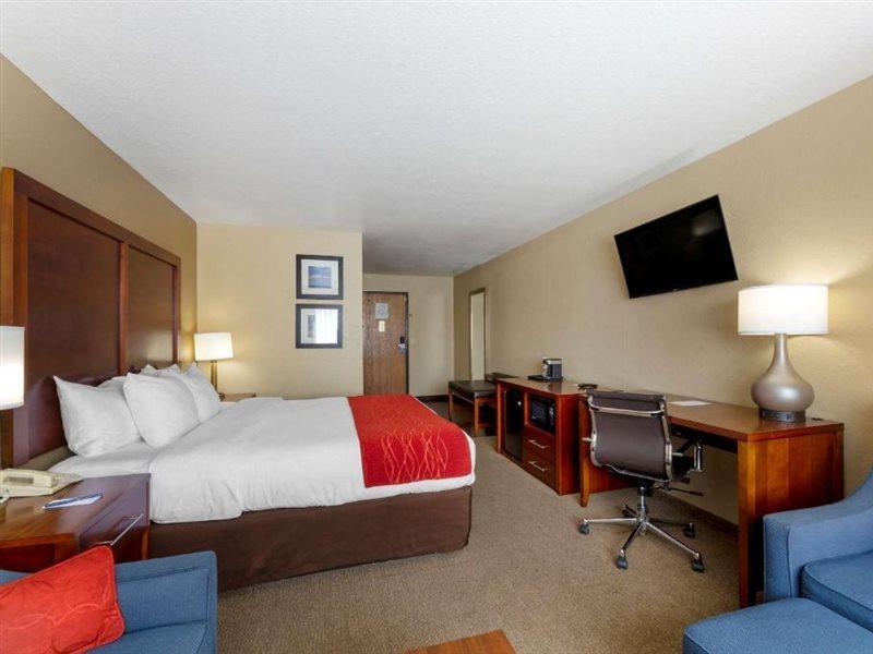 Comfort Inn River'S Edge Huron Exterior foto