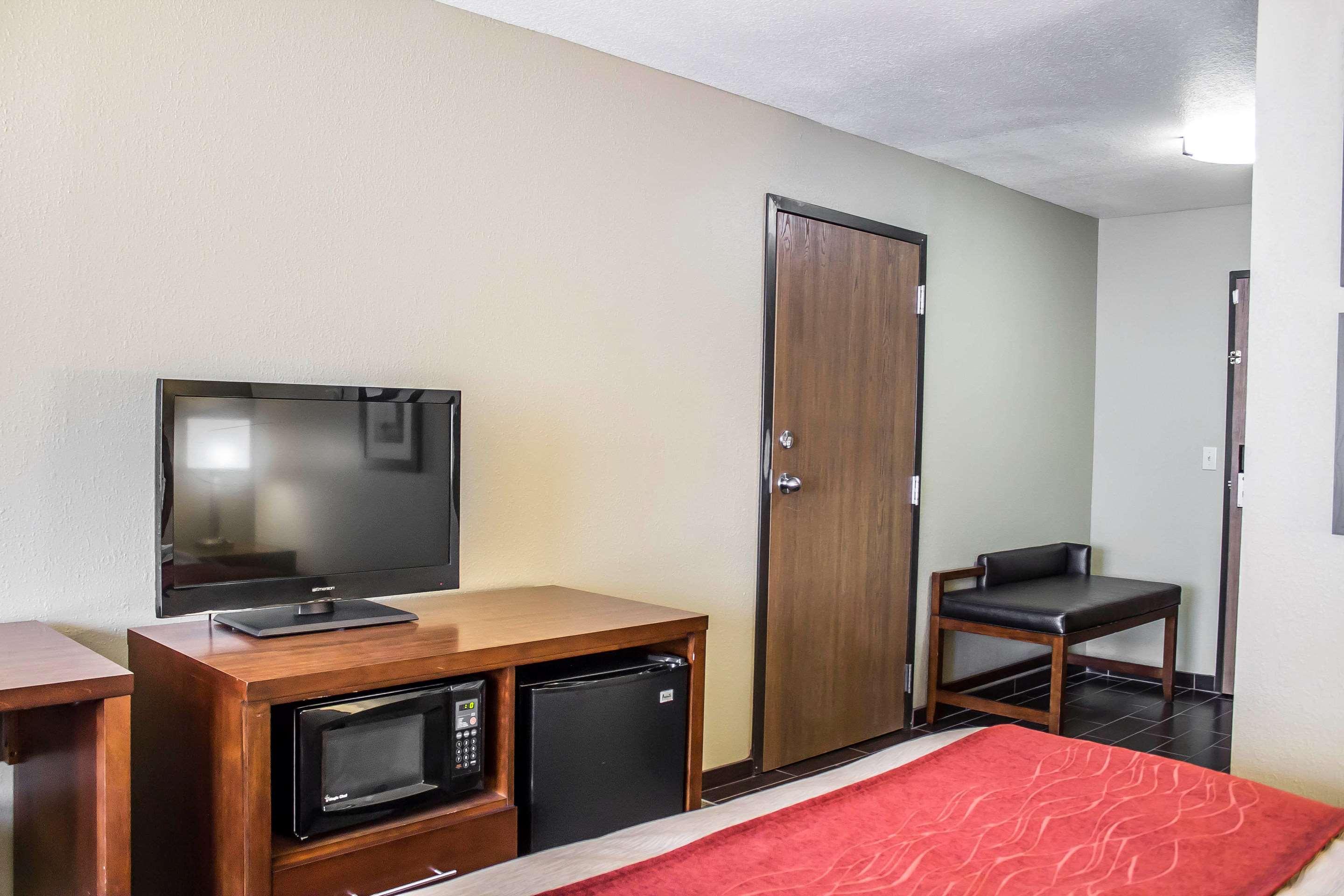 Comfort Inn River'S Edge Huron Exterior foto